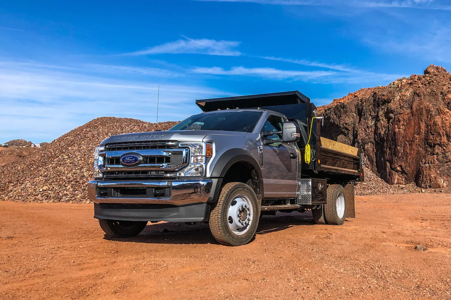 001-ford-f550-super-duty-dump-truck-first-drive