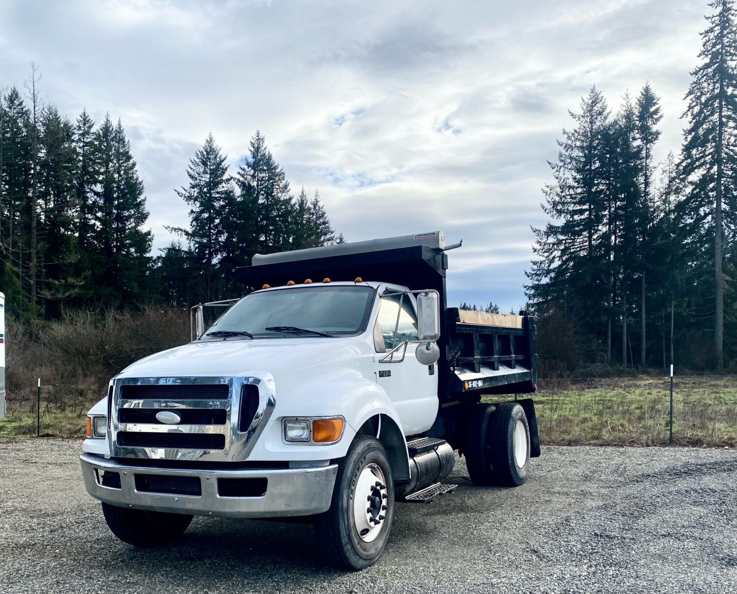 f750 dump truck for rent washington